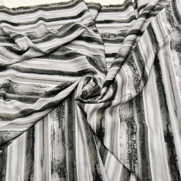 Tessuto Misto Viscosa a fantasia motivo rigato grigio