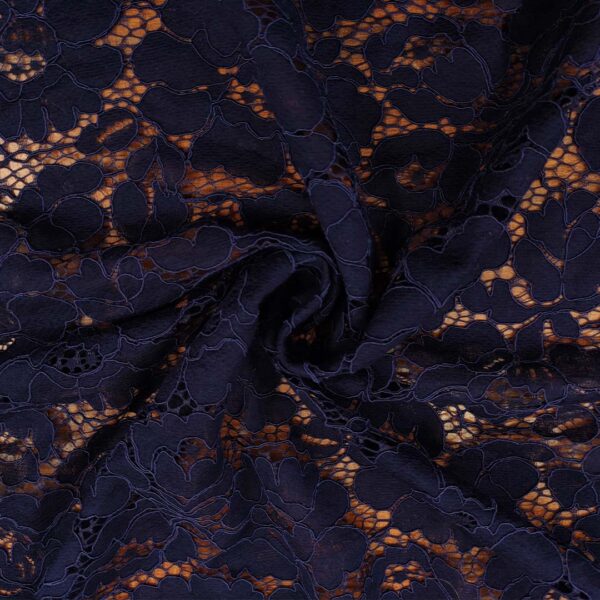 Tessuto pizzo motivo floreale blu navy