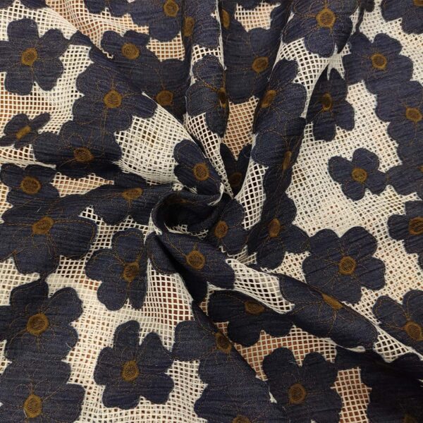 Tessuto Rete con applicazioni in jeans motivo floreale bianco - blu