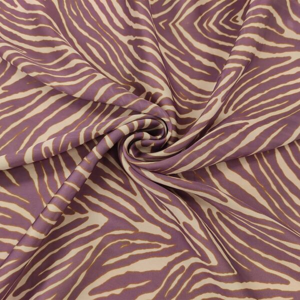 Tessuto Satin a fantasia motivo animalier panna - viola