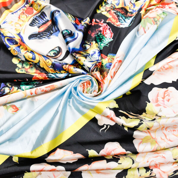 Tessuto Satin a fantasia motivo astratto azzurro - nero