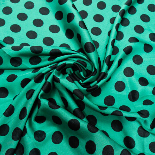 Tessuto Satin a fantasia motivo pois verde - nero