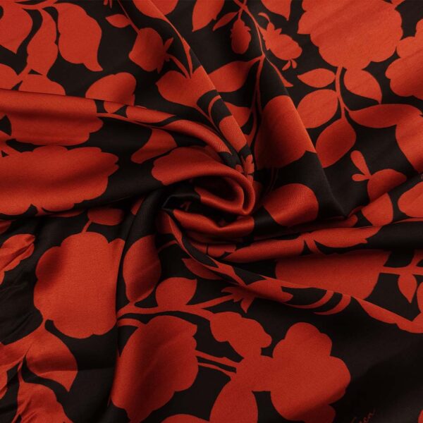 Tessuto Satin di Viscosa a fantasia motivo floreale nero - rosso bordeaux