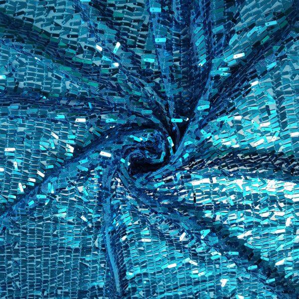 Tessuto Tulle Elasticizzato Ricamato con paillettes rettangolari turchese