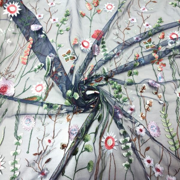 Tessuto Tulle ricamato motivo floreale blu - verde - rosso - lilla