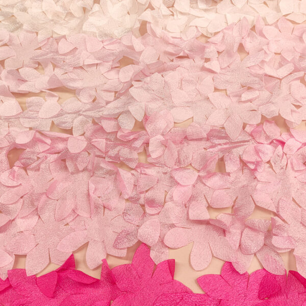 Tessuto Tulle mano seta ricamato con fiori in 3D rosa - fucsia