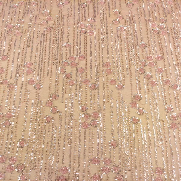 Tessuto Tulle mano seta ricamato con perline e paillettes motivo floreale bianco - rosa