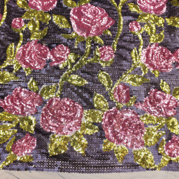 Tessuto Tulle mano seta ricamato paillettes motivo floreale viola - verde - rosa