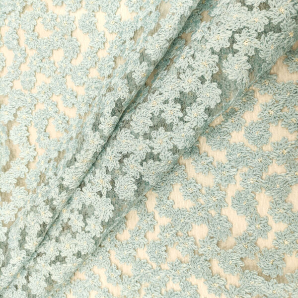 Tessuto Tulle mano seta ricamato motivo floreale acquamarina