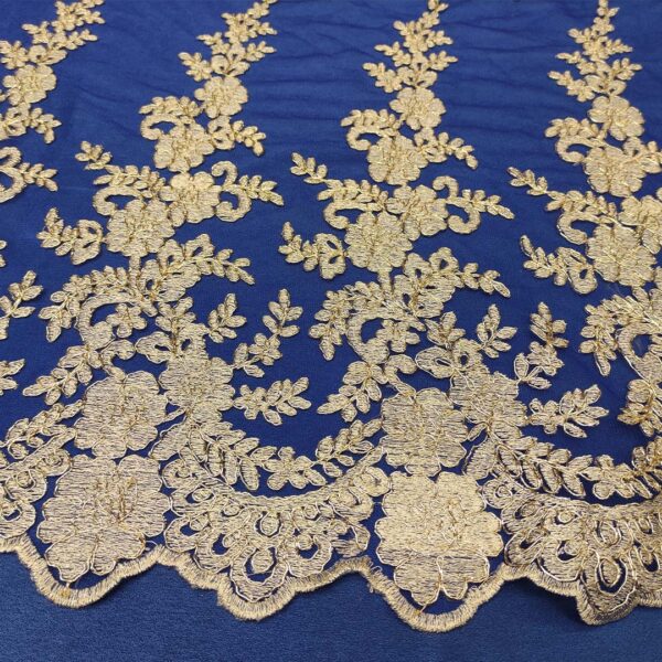 Tessuto Tulle ricamato doppio smerlo motivo floreale blu elettrico - oro