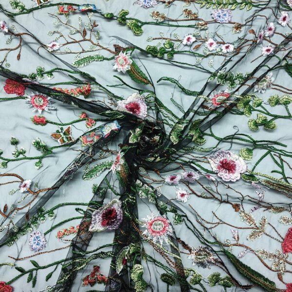 Tessuto Tulle ricamato motivo floreale nero - verde - rosso