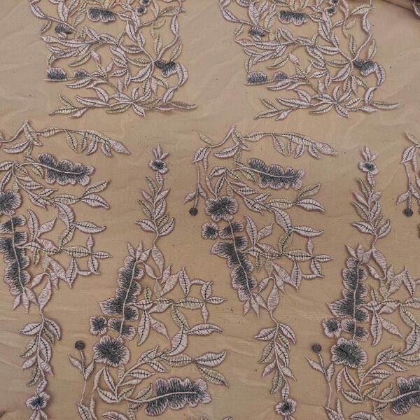 Tessuto Tulle - pizzo mano seta ricamato motivo astratto grigio - rosa