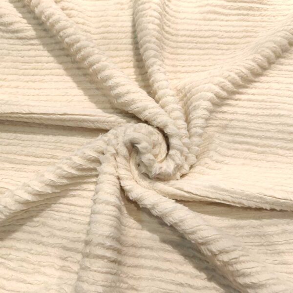 Tessuto Eco Pelliccia motivo rigato tinta unita panna