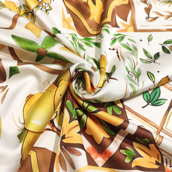 Tessuto Satin elasticizzato a fantasia motivo astratto panna - cioccolato - giallo