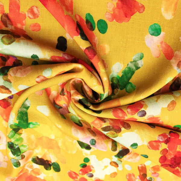Tessuto Viscosa e lino a fantasia motivo astratto giallo - arancio - verde