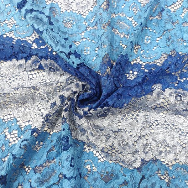 Scampolo Tessuto Pizzo elasticizzato motivo floreale blu elettrico azzurro